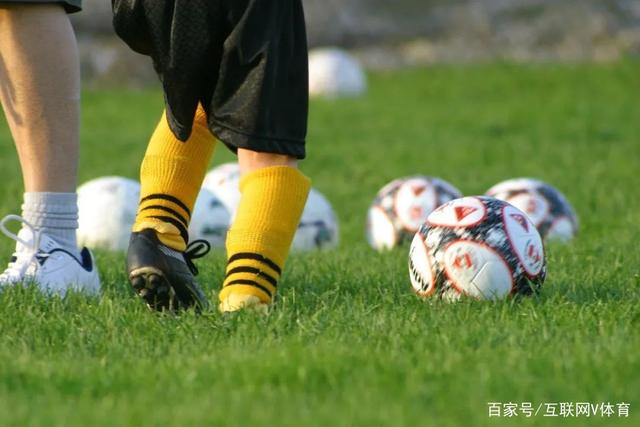 官方：曼城与22岁乌兹别克斯坦中卫胡桑诺夫续约，新合同至2031年