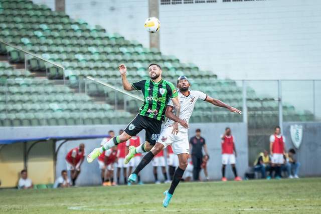 组图：世界杯-法国3-1塞内加尔 姆巴佩梅开二度